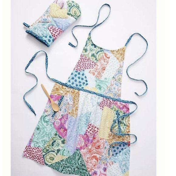 Anthropologie Other - NEW Anthropologie patchwork jolie oven mitt & apron set